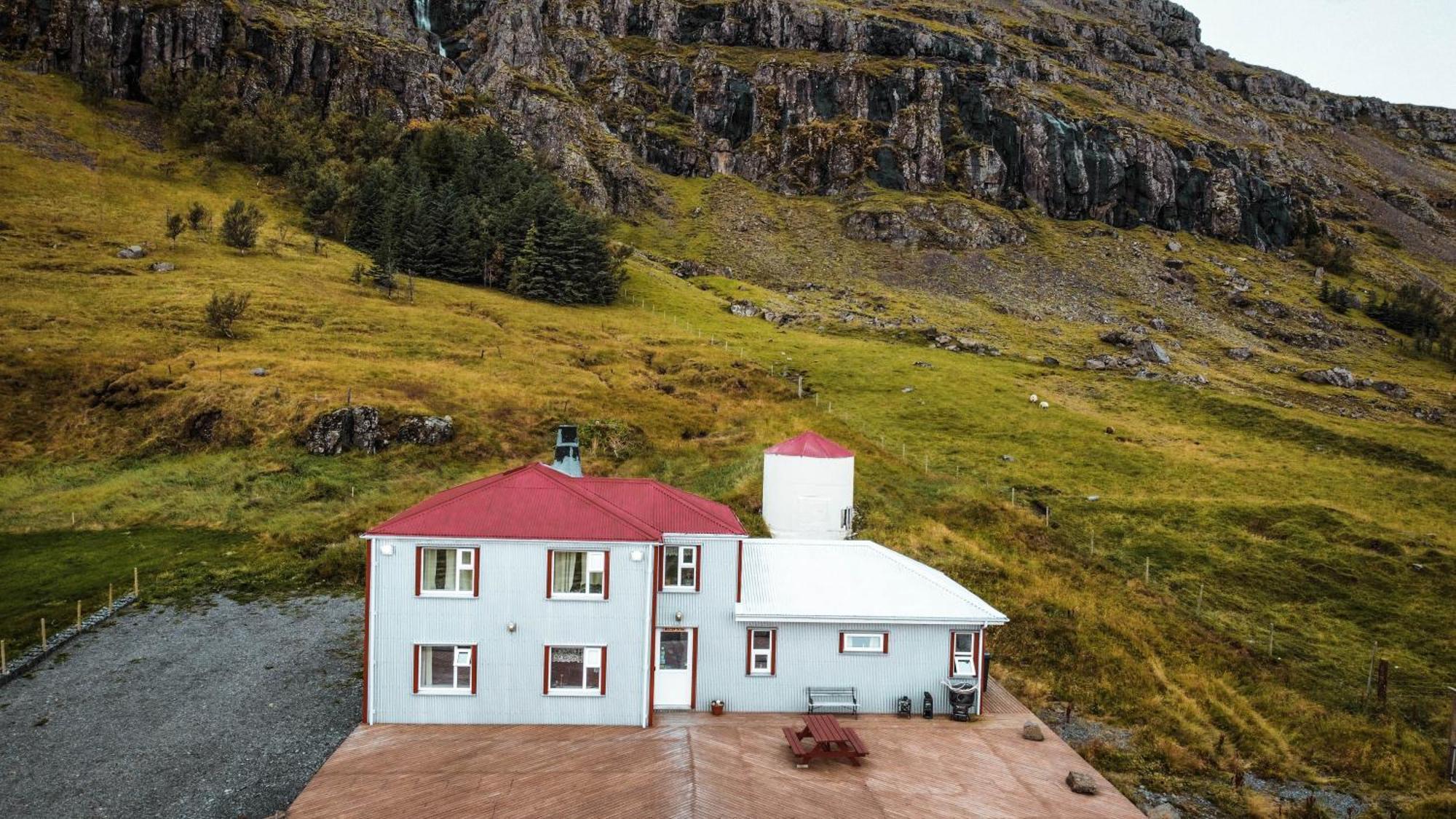 Guesthouse Stekkatun Skálafell Exterior photo